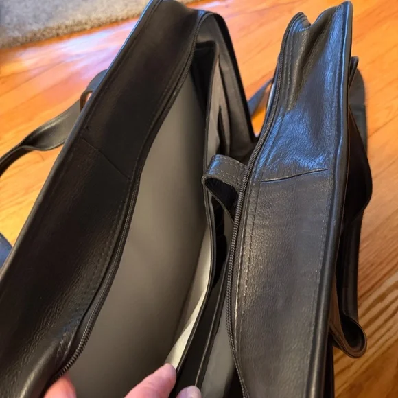 **50% off SALE** Piel Leather Professional Computer Briefcase Portfolio